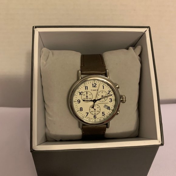 Timex Brown Band Watch - Picture 1 of 3